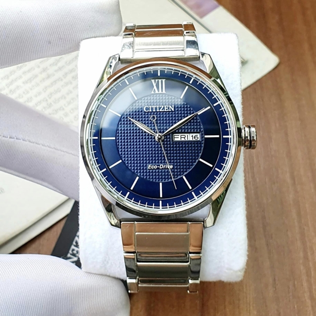 ĐỒNG HỒ NAM CITIZEN ECO-DRIVE AW0081-54L