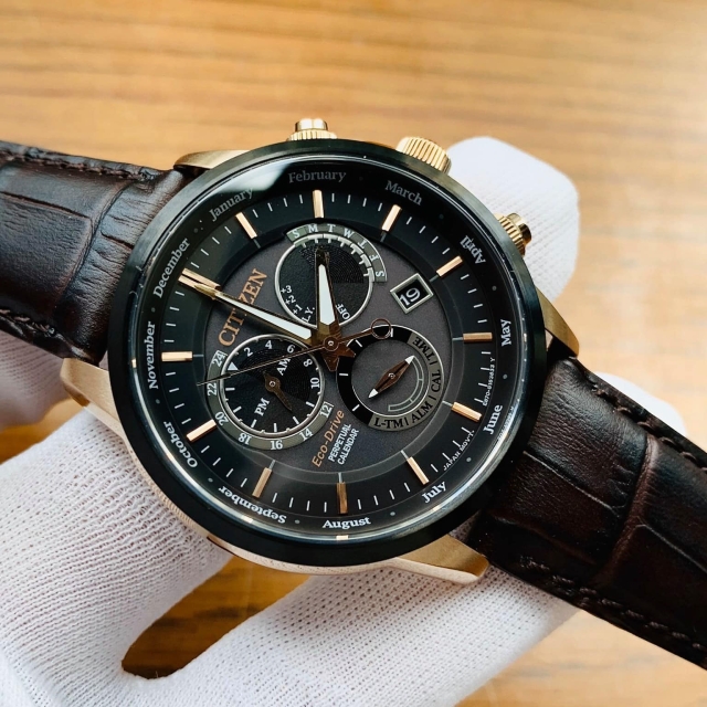 ĐỒNG HỒ NAM CITIZEN ECO-DRIVE BL8156-12E
