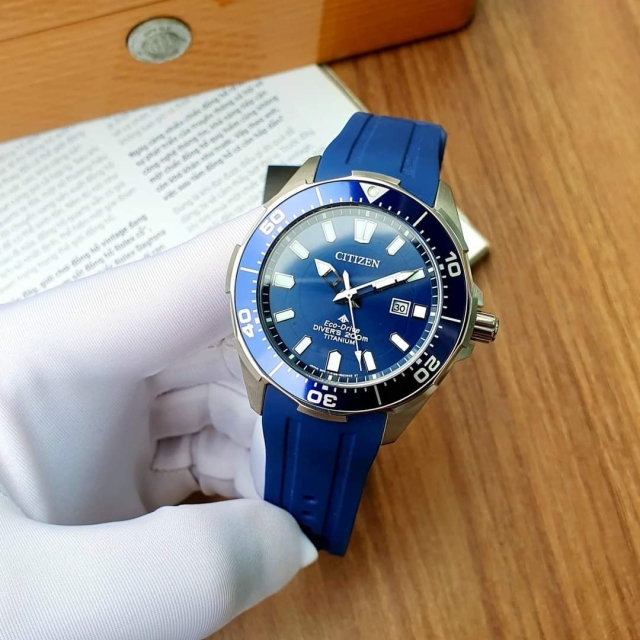 ĐỒNG HỒ NAM CITIZEN ECO-DRIVE BN0201-02M