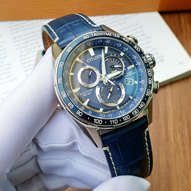 ĐỒNG HỒ NAM CITIZEN ECO-DRIVE CB5918-02L