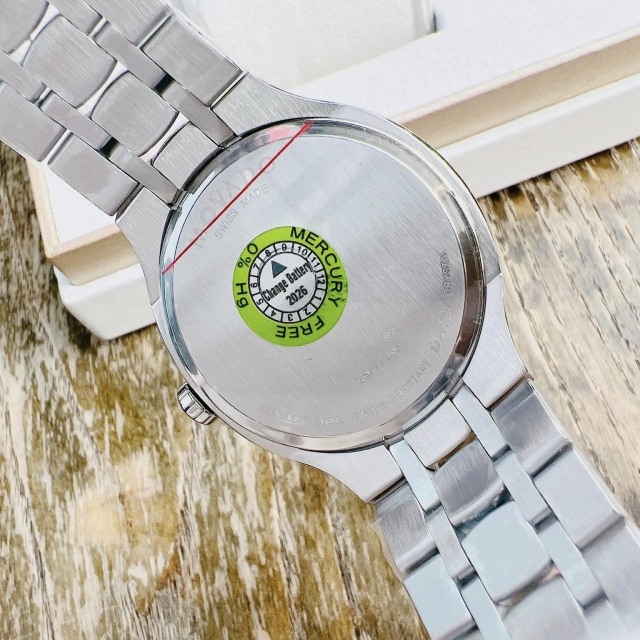 ĐỒNG HỒ NAM MOVADO QUARTZ 0606369