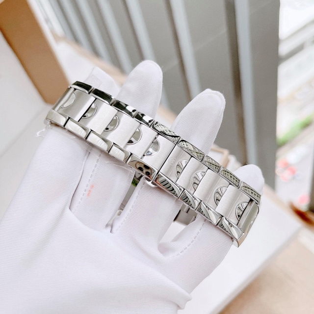 ĐỒNG HỒ NAM MOVADO QUARTZ 0606378