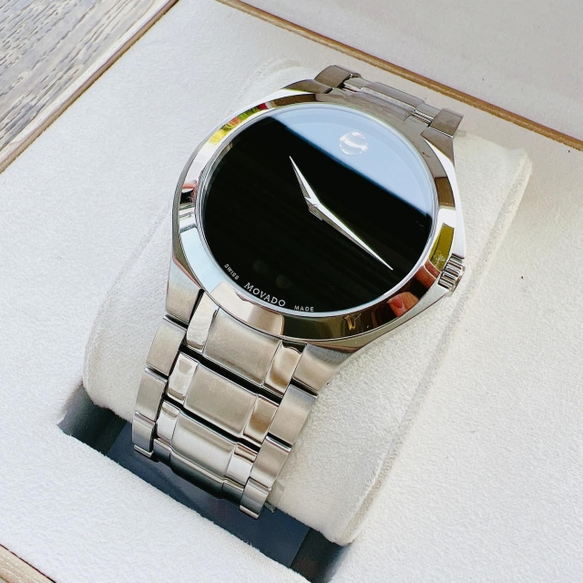 ĐỒNG HỒ NAM MOVADO QUARTZ 0606781