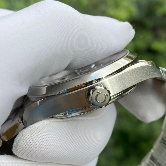 ĐỒNG HỒ NAM OMEGA AQUA TERRA 220.10.41.21.10.001
