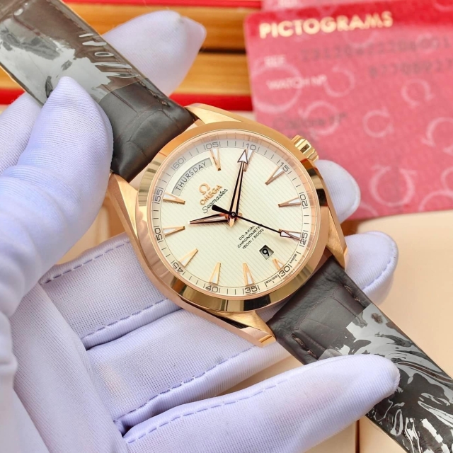 ĐỒNG HỒ NAM OMEGA AQUA TERRA 231.53.42.22.02.001