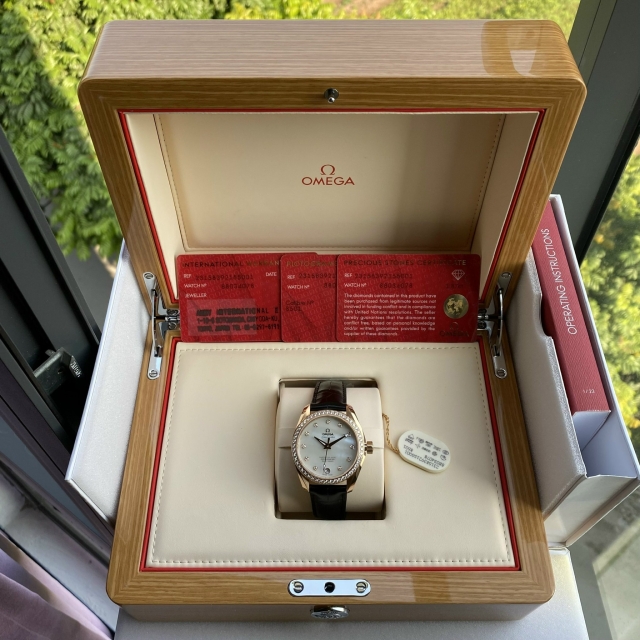 ĐỒNG HỒ NAM OMEGA AQUA TERRA 231.58.39.21.55.001