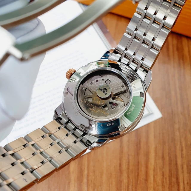 ĐỒNG HỒ NAM ORIENT STAR RETROGRADE SDE00004D0