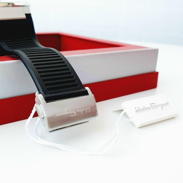 ĐỒNG HỒ NAM SALVATORE FERRAGAMO SFHY00120