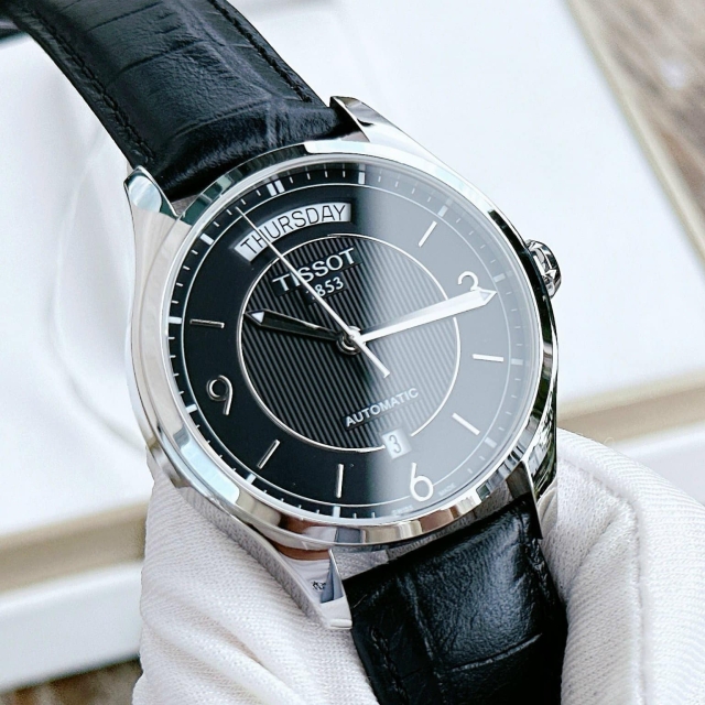ĐỒNG HỒ NAM TISSOT T038.430.16.057.00