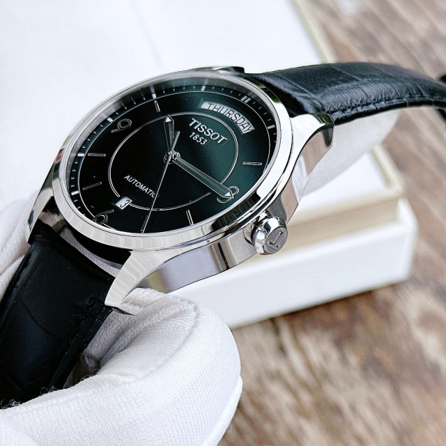 ĐỒNG HỒ NAM TISSOT T038.430.16.057.00