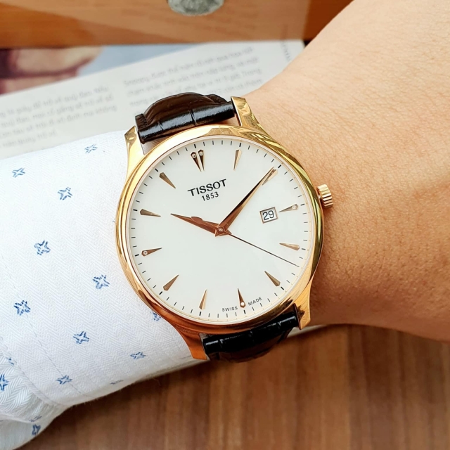 ĐỒNG HỒ NAM TISSOT T063.610.36.116.01
