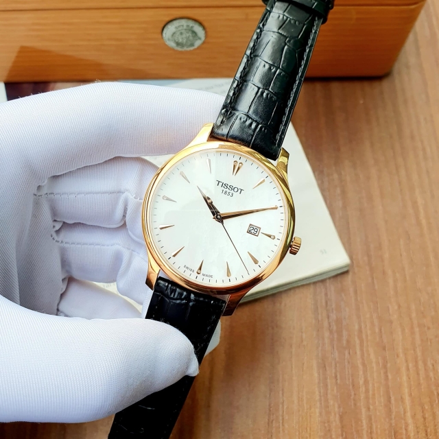 ĐỒNG HỒ NAM TISSOT T063.610.36.116.01