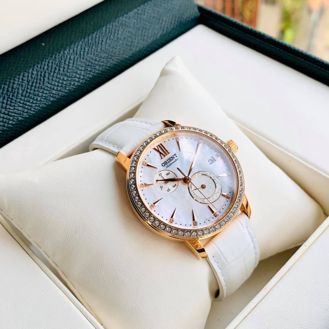 ĐỒNG HỒ NỮ ORIENT RA-AK0004A10B