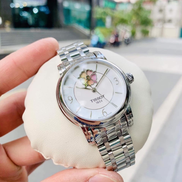 ĐỒNG HỒ NỮ TISSOT T050.207.11.117.05