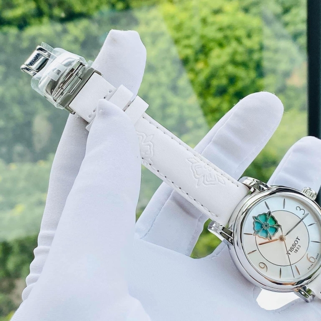 ĐỒNG HỒ NỮ TISSOT T050.207.17.117.05