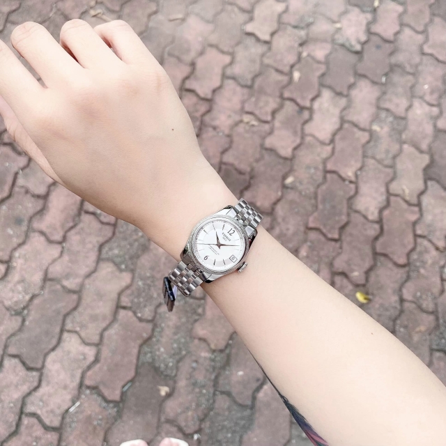 ĐỒNG HỒ NỮ TISSOT T108.208.11.117.00