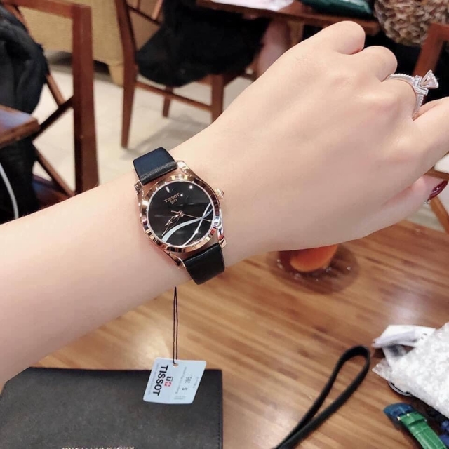 ĐỒNG HỒ NỮ TISSOT T112.210.36.051.00