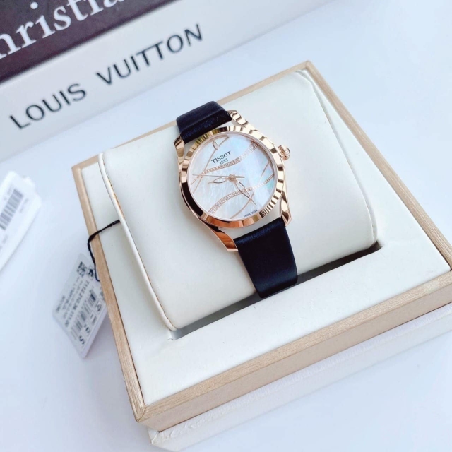 ĐỒNG HỒ NỮ TISSOT T112.210.36.111.00