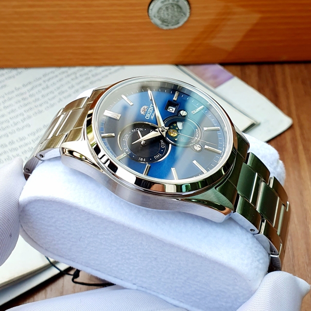 ĐỒNG HỒ ORIENT SUN AND MOON GEN 5 RA-AK0308L10B