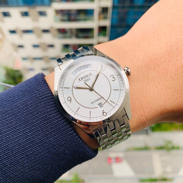 ĐỒNG HỒ NAM TISSOT T038.430.11.037.00
