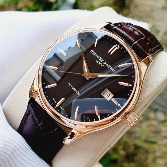 FREDERIQUE CONSTANT CLASSIC AUTOMATIC FC-303C5B4