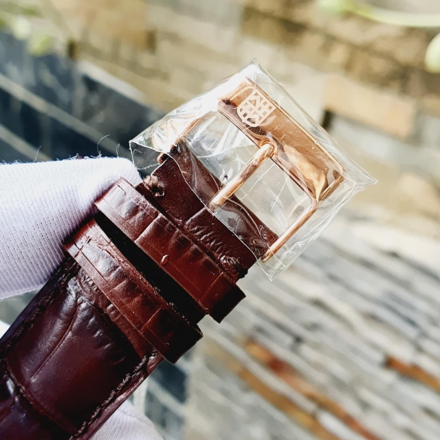 FREDERIQUE CONSTANT CLASSIC AUTOMATIC FC-303C5B4