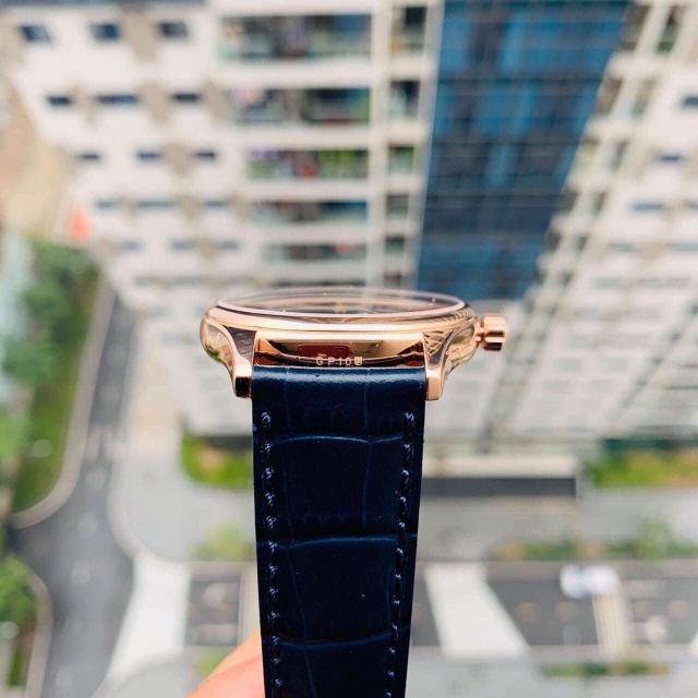 FREDERIQUE CONSTANT CLASSIC AUTOMATIC FC-303MN5B4