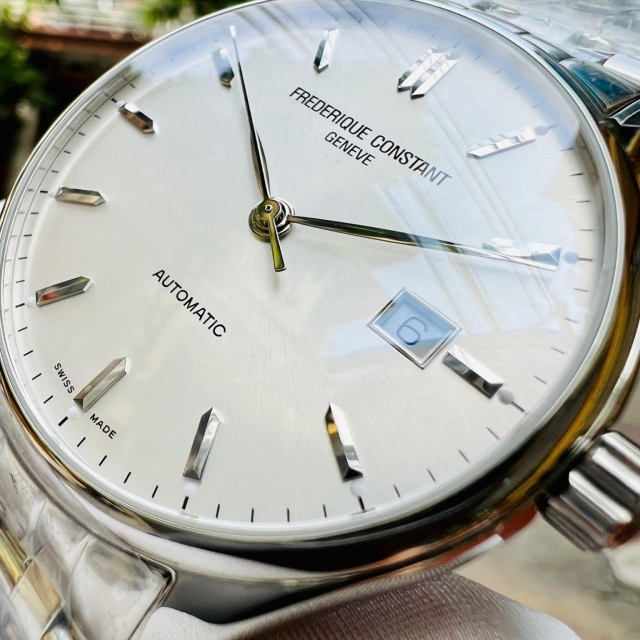 FREDERIQUE CONSTANT CLASSIC AUTOMATIC FC-303SS5B6B