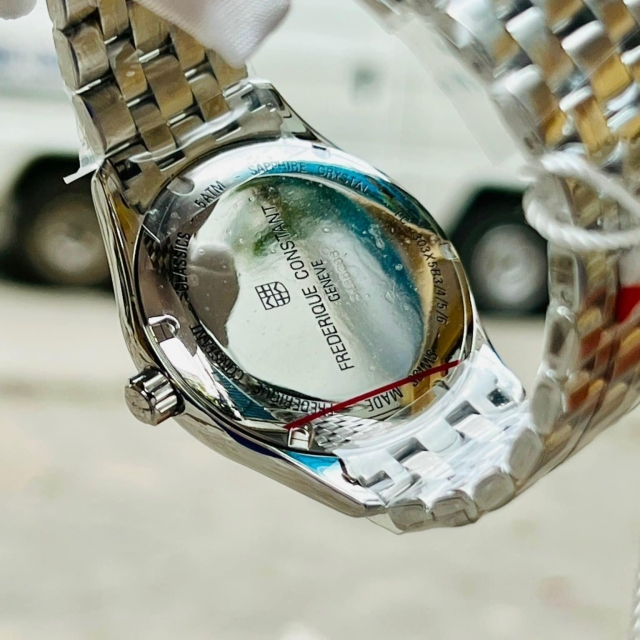 FREDERIQUE CONSTANT CLASSIC AUTOMATIC FC-303SS5B6B