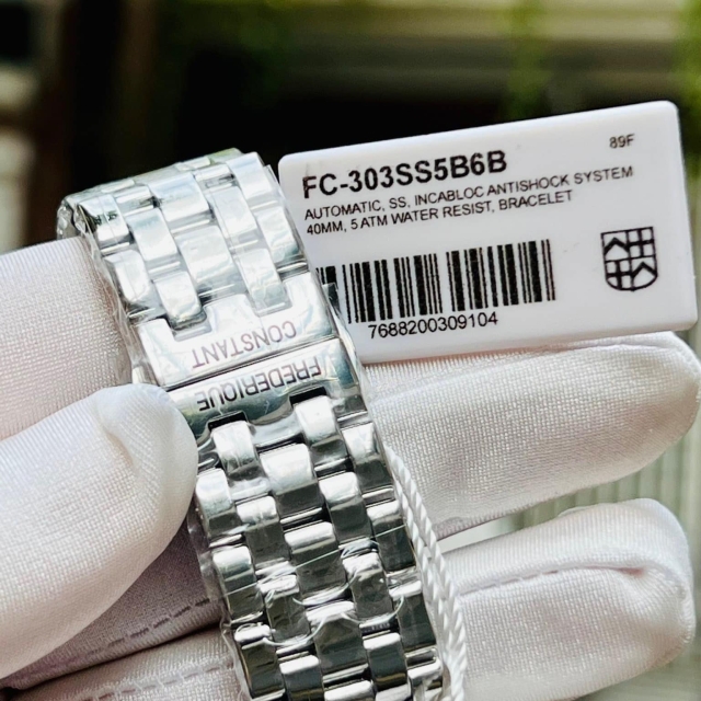 FREDERIQUE CONSTANT CLASSIC AUTOMATIC FC-303SS5B6B