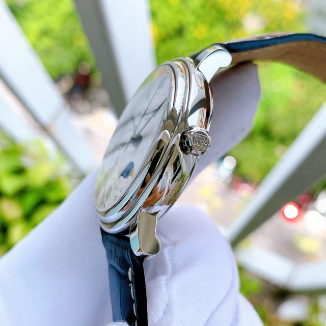 FREDERIQUE CONSTANT CLASSIC MOONPHASE FC-330MC4P6
