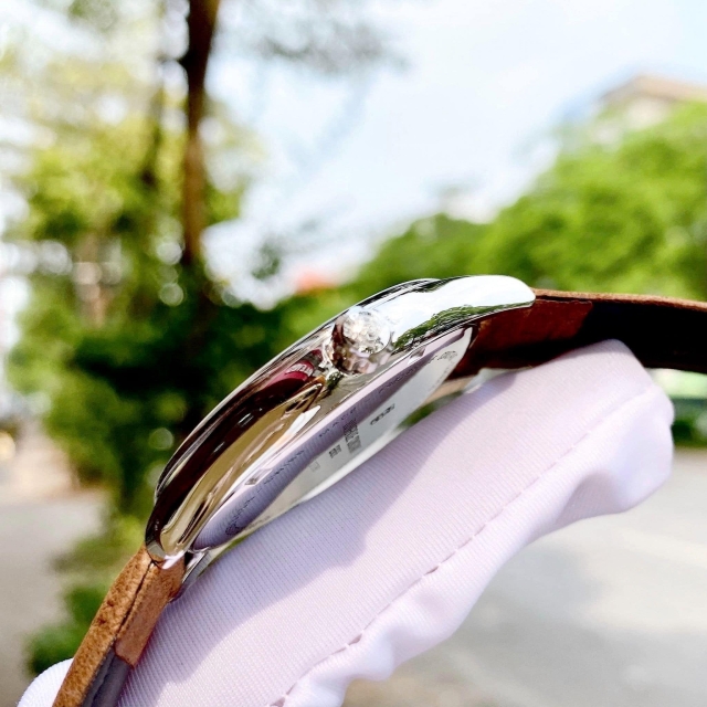 FREDERIQUE CONSTANT CLASSIC QUARTZ FC-220SS5B6