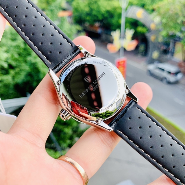 FREDERIQUE CONSTANT CLASSIC SMARTWATCH FC-282MC5B6