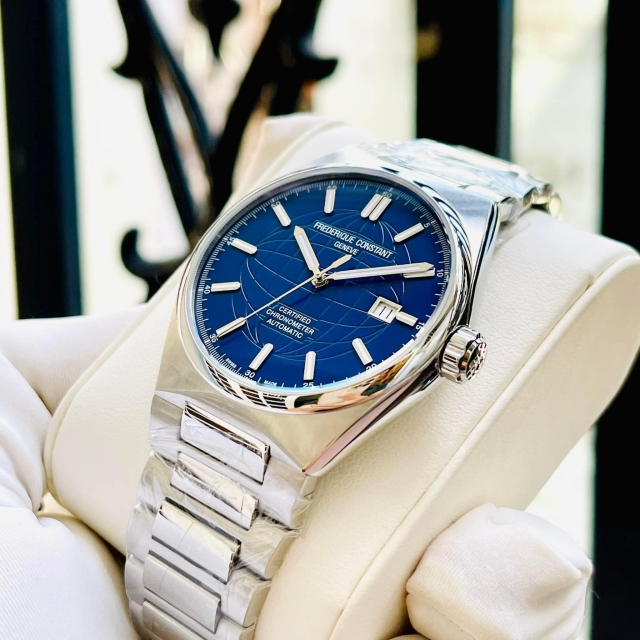 FREDERIQUE CONSTANT HIGHLIFE COSC AUTOMATIC FC-303N4NH6B