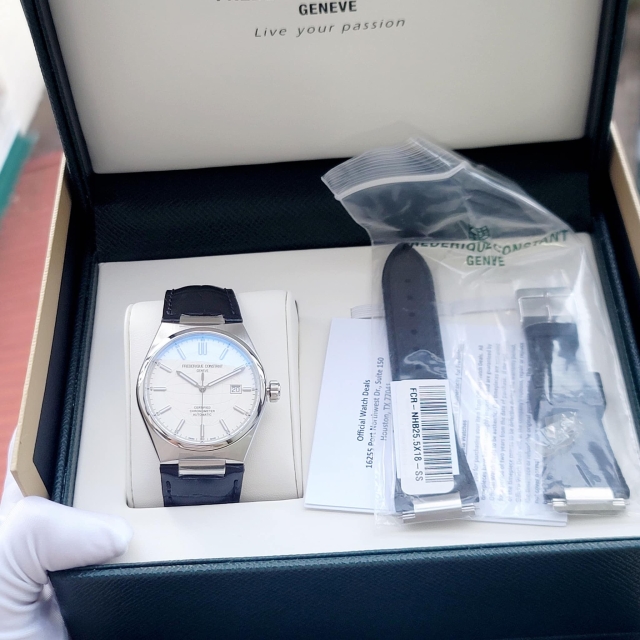 FREDERIQUE CONSTANT HIGHLIFE COSC AUTOMATIC FC-303S4NH6