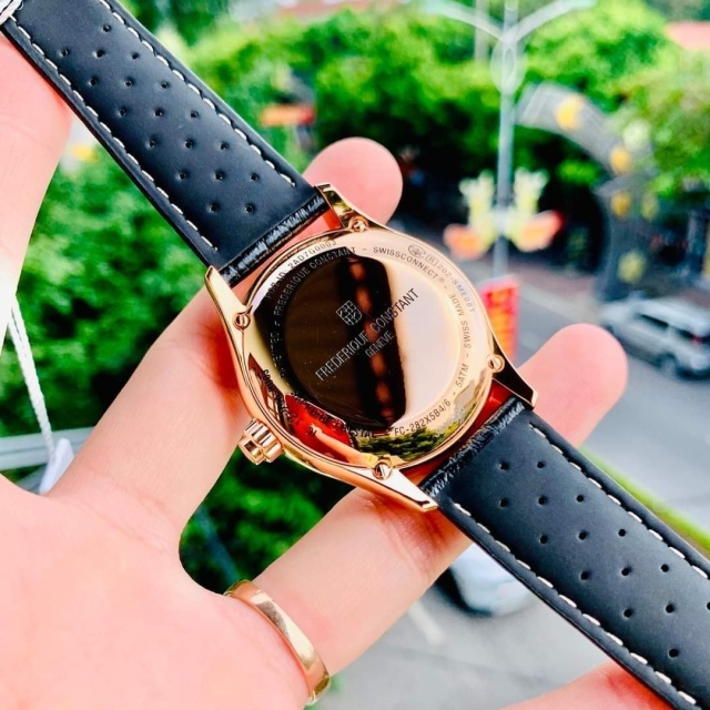 FREDERIQUE CONSTANT CLASSIC SMARTWATCH FC-282MC5B4
