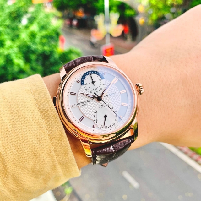 FREDERIQUE CONSTANT HYBRID MANUFACTURE FC-750V4H4