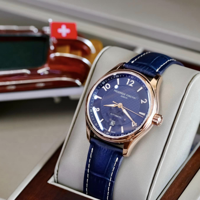 FREDERIQUE CONSTANT RUNABOUT AUTOMATIC FC-303RMN5B4