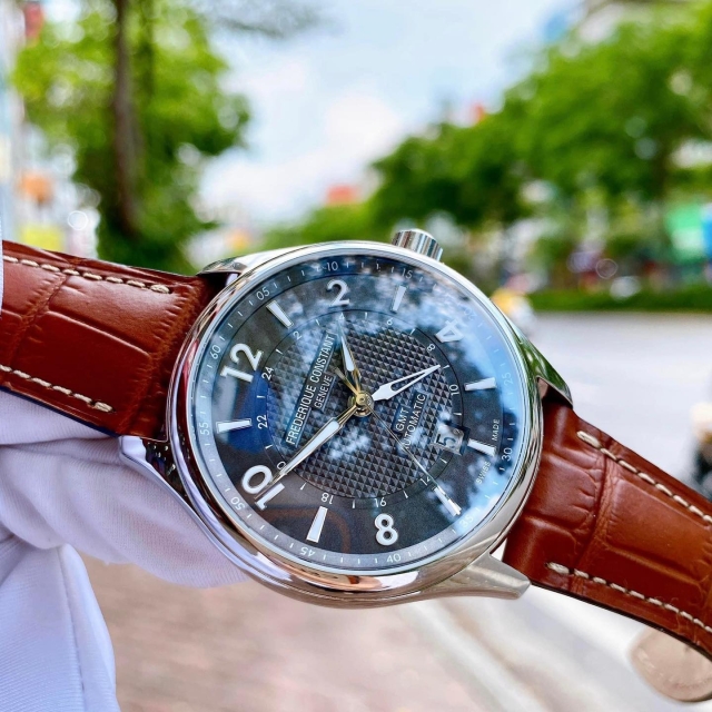 FREDERIQUE CONSTANT RUNABOUT AUTOMATIC GMT FC-350RMG5B6