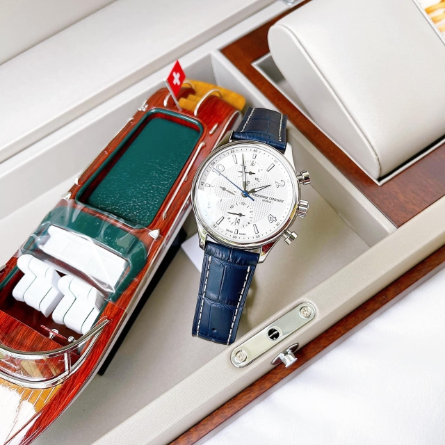 FREDERIQUE CONSTANT RUNABOUT CHRONOGRAPH FC-392RMS5B6
