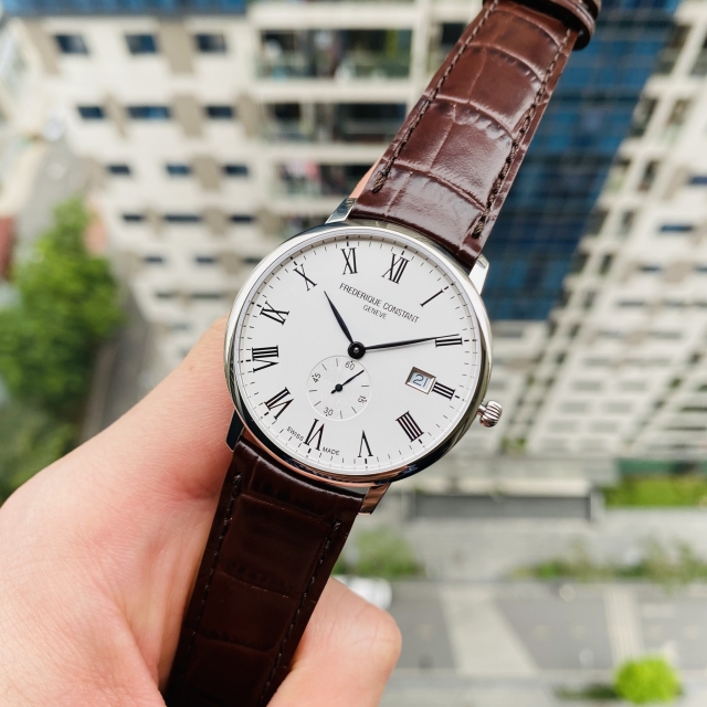 FREDERIQUE CONSTANT CLASSIC QUARTZ FC-245WR5S6 (FC-245WR5S6-DBR)
