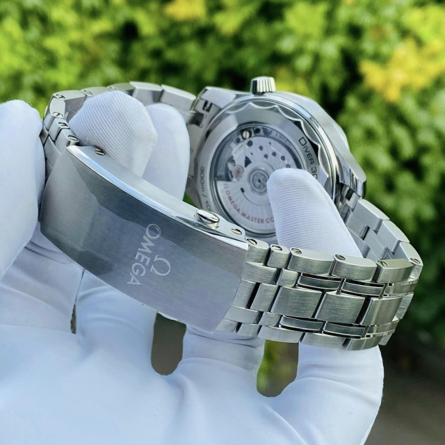 OMEGA SEAMASTER CO-AXIAL CERAMIC 210.30.42.20.03.001