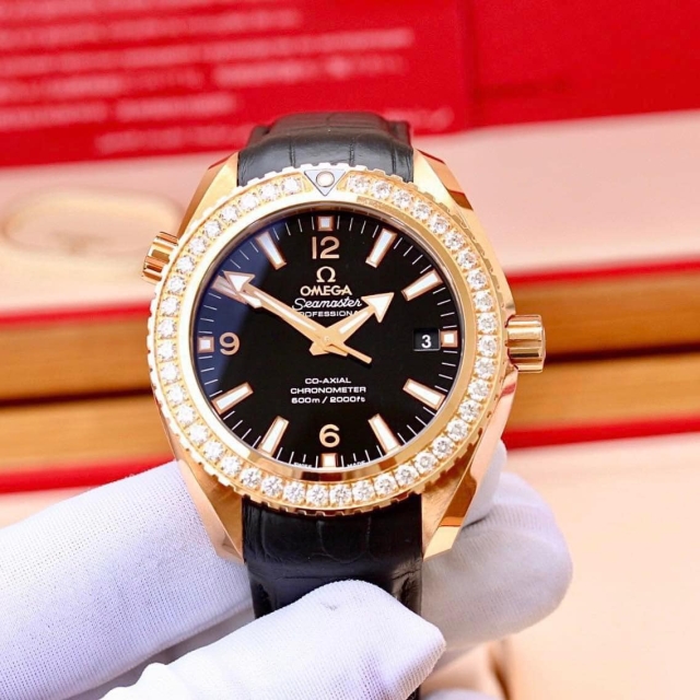 OMEGA SEAMASTER PLANE OCEAN 18K DIAMOND 232.58.42.21.01.001