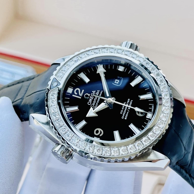 OMEGA SEAMASTER PLANE OCEAN DIAMOND 232.18.38.20.01.001