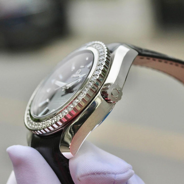 OMEGA SEAMASTER PLANE OCEAN DIAMOND 232.18.42.21.01.001