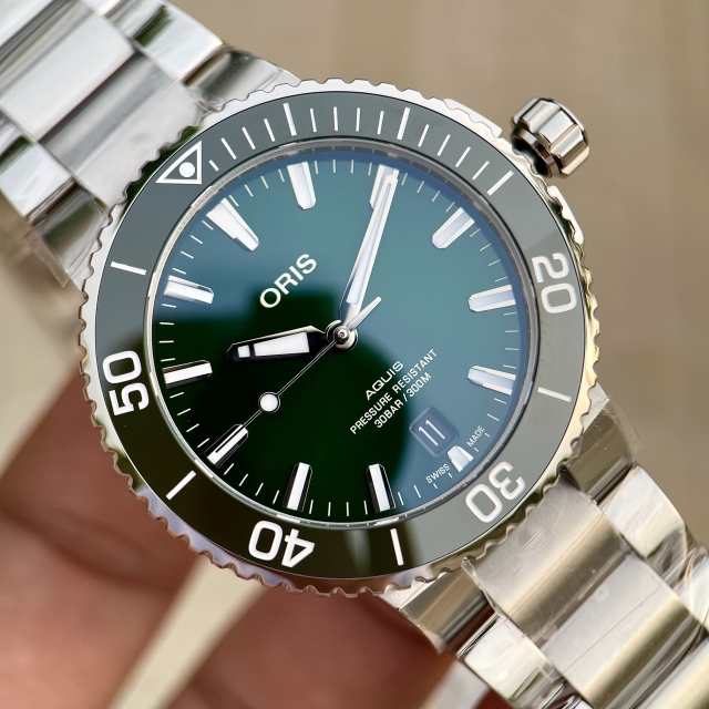 ORIS AQUIS GREEN AUTOMATIC 01 733 7732 4157-07 8 21 05PEB