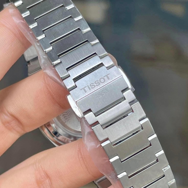 TISSOT PRX (35MM) POWERMATIC 80 T137.207.11.351.00