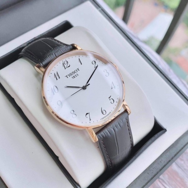 ĐỒNG HỒ NAM TISSOT T109.610.36.032.00