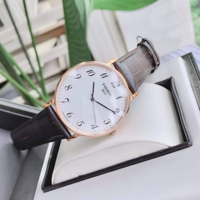 ĐỒNG HỒ NAM TISSOT T109.610.36.032.00